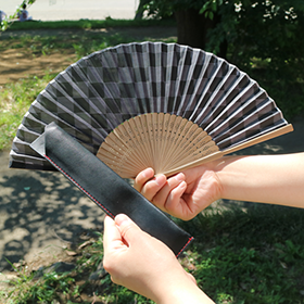 すす竹市松黒扇子 扇子袋セット